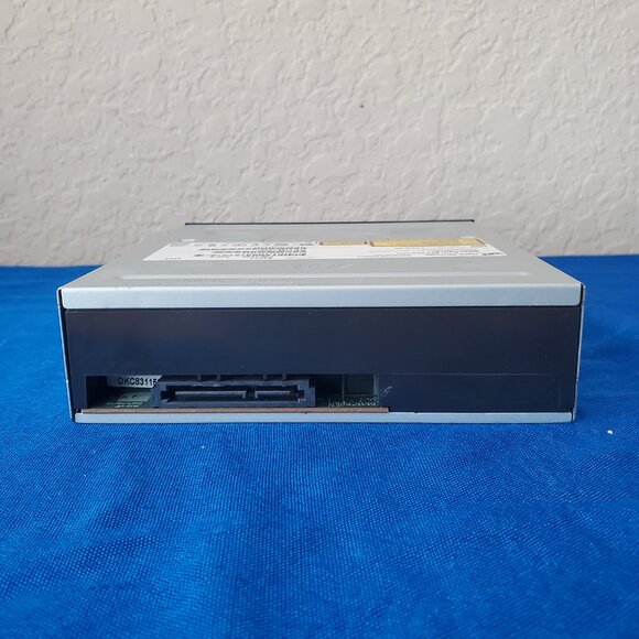 H-L Data Storage GH10L Desktop DVDRW Super Multi DVD Rewriter SATA - Picture 4 of 6